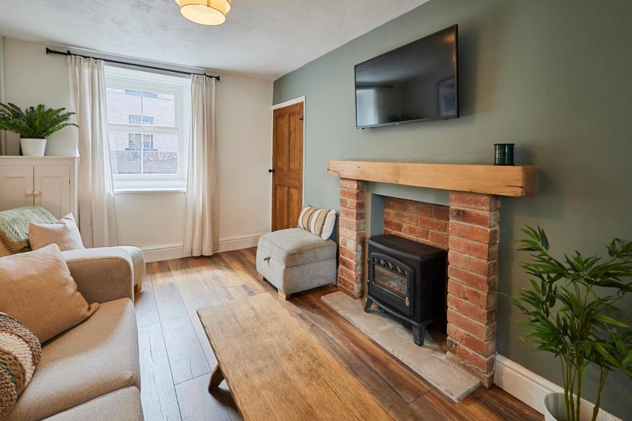 Host & Stay - Church View Cottage 매틀록 외부 사진